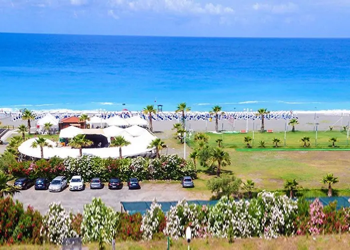 Paradiso Szálloda 3*