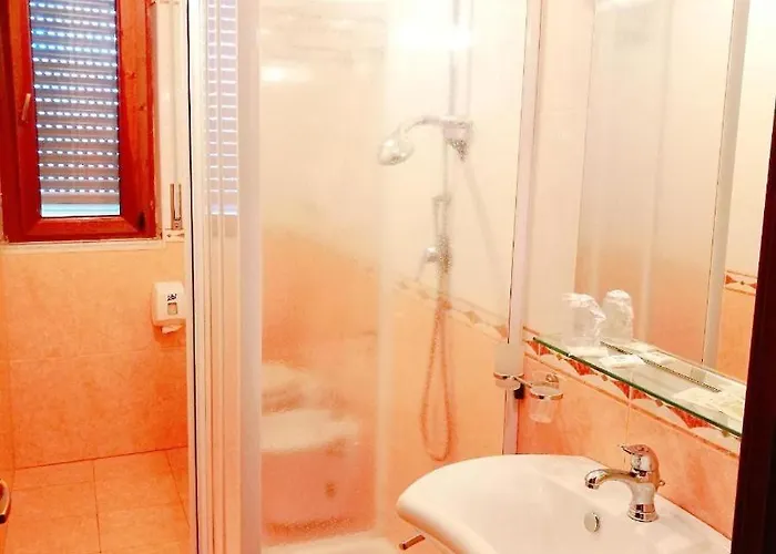 Paradiso Szálloda 3*